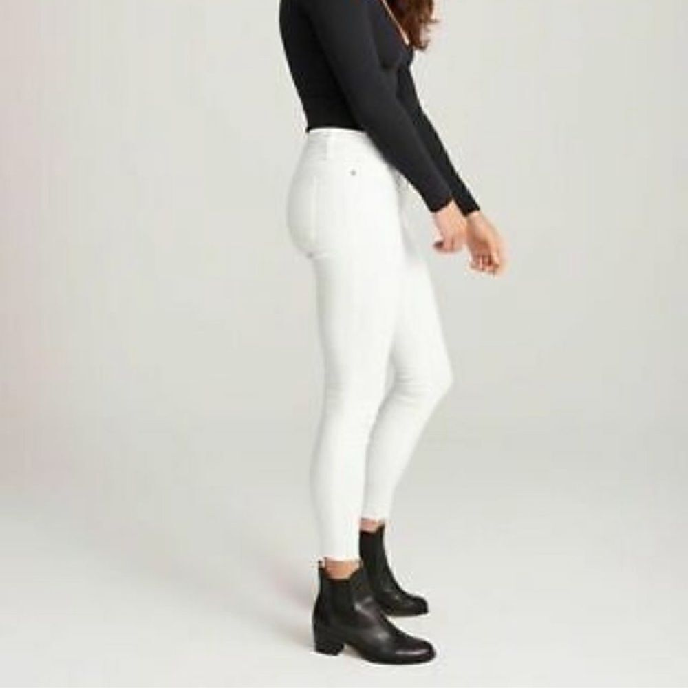 Abercrombie & Fitch Harper Low RiseSuper Skinny Size 2